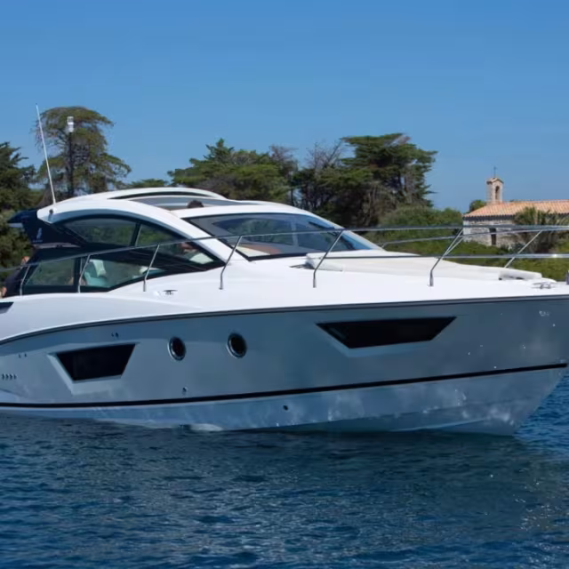 2019 Beneteau Gran Turismo 40
