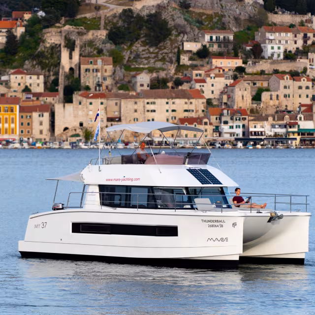2020 Fountaine Pajot MY 37
