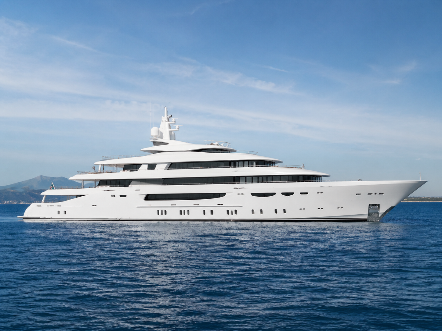 2019 Ferretti Yachts 670